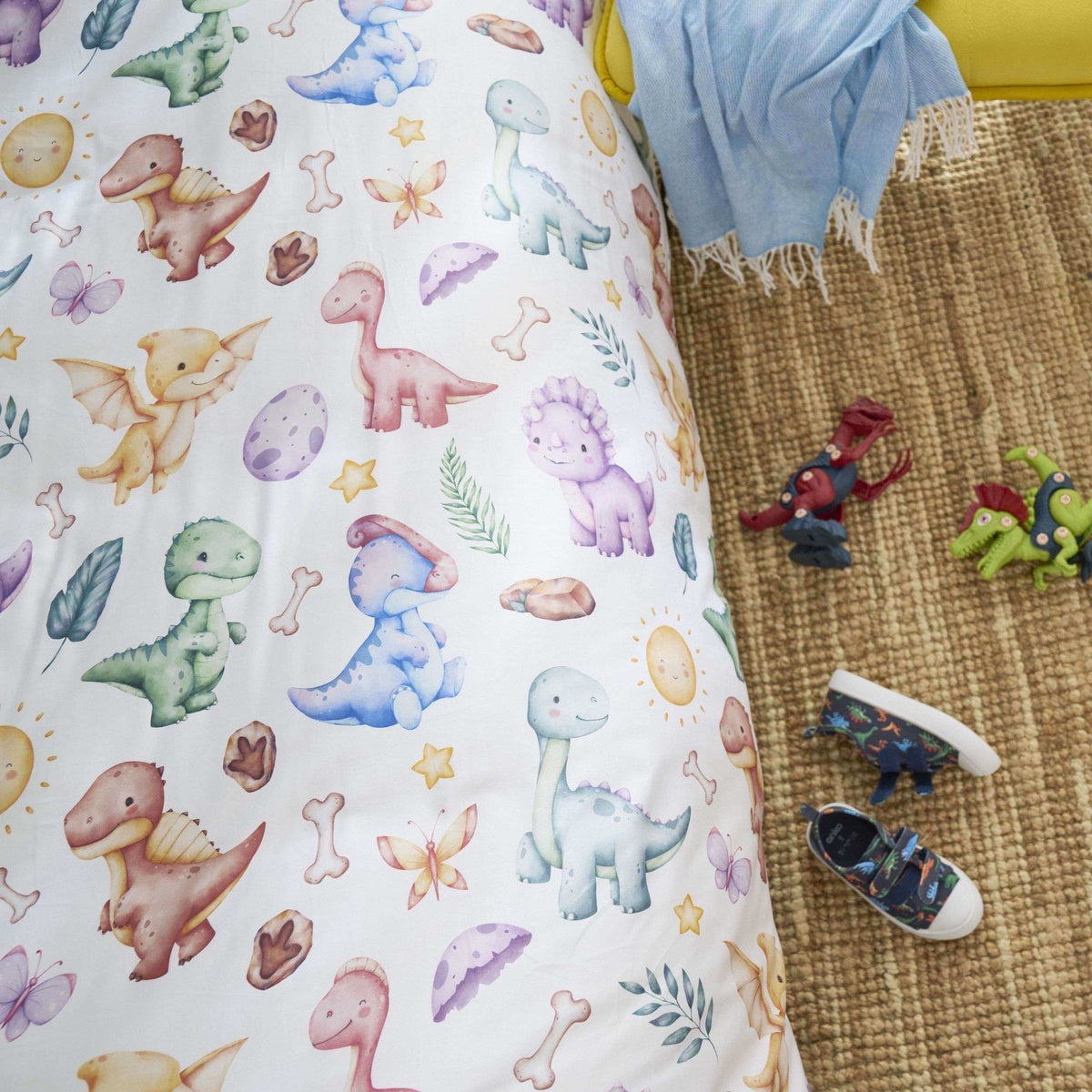 magical dinosaur kids duvet cover close up picture